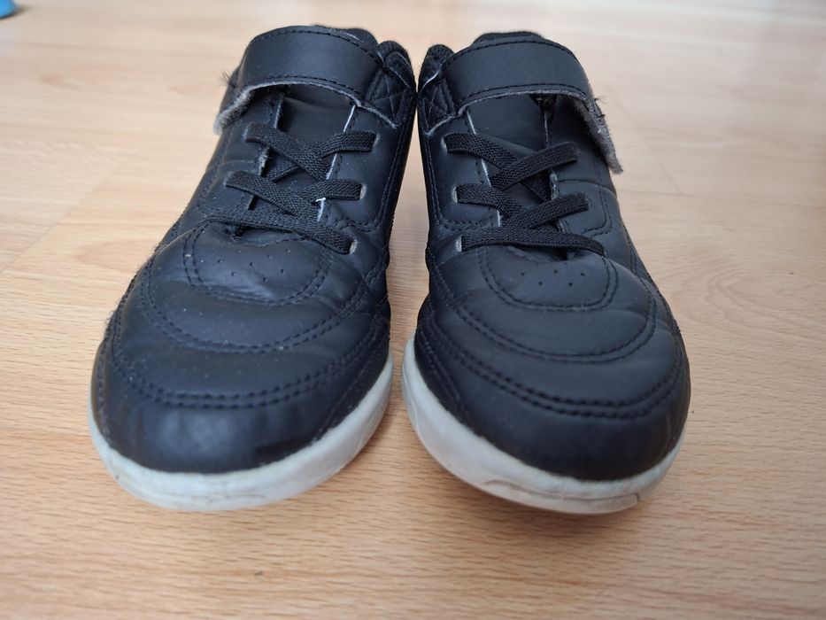 Лот маратонки, номер 33