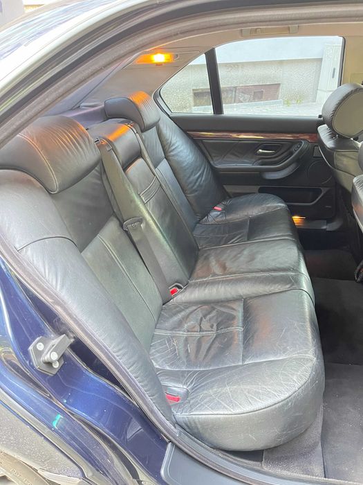 Кожен салон за BMW E38