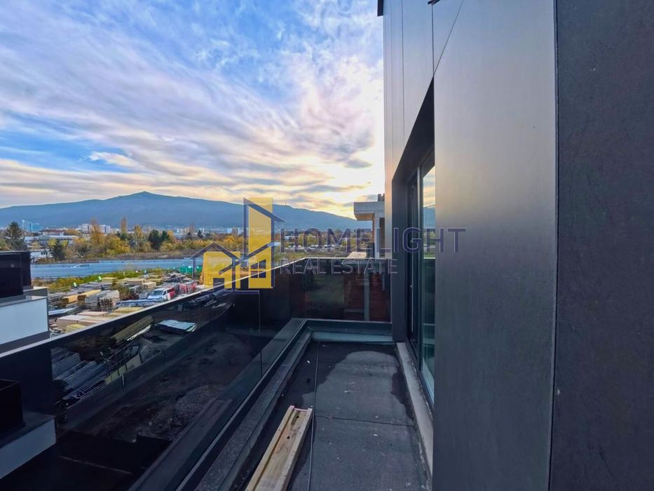 Тристаен апартамент в кв. Славия