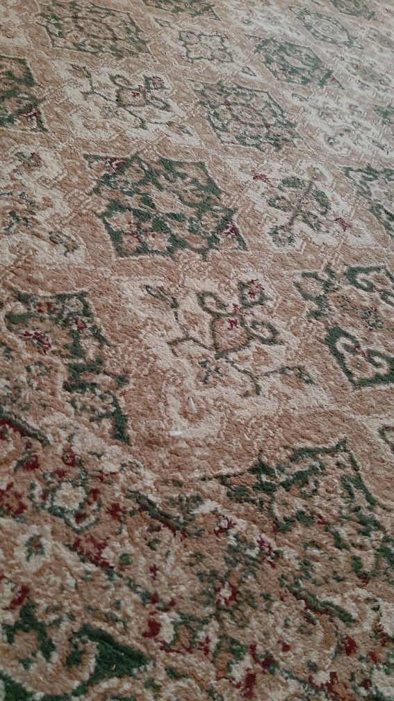 Продам ковёр 2×3