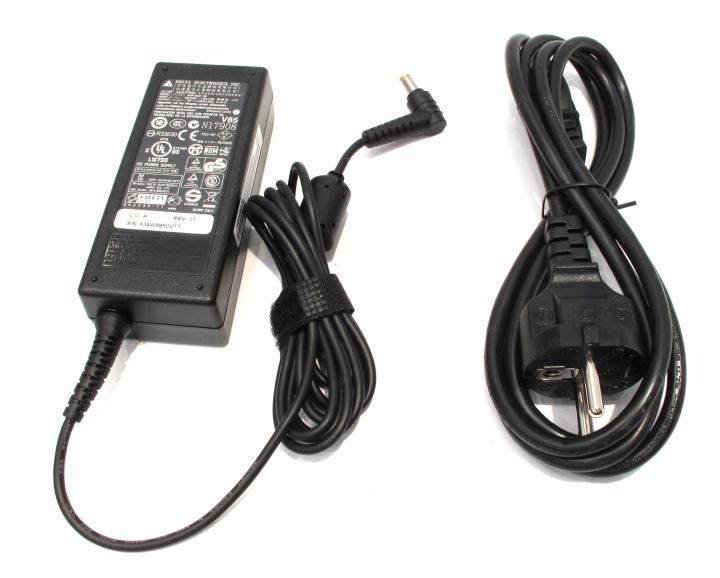 Продам ноутбук emashines e 725