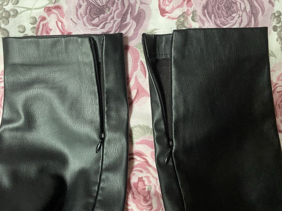 Pantaloni de piele ZARA cu fermoare la glezne