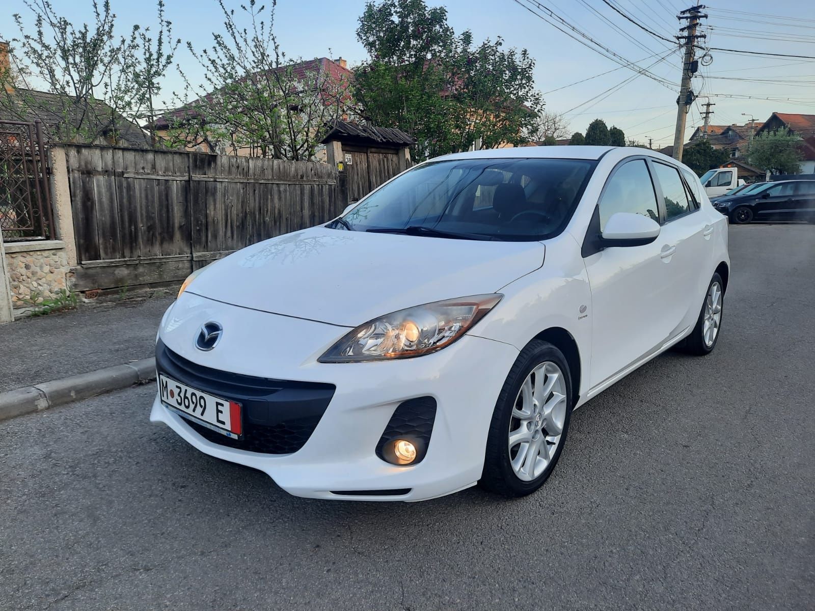 Mazda 3.   1.6 Benzina  an 2012 înmatriculată recent