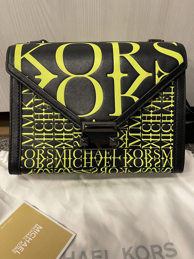 Michael Kors чанта