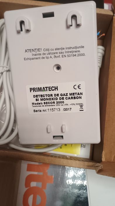 Vând 2 detectoare de gaz Sector , fără electrovane.