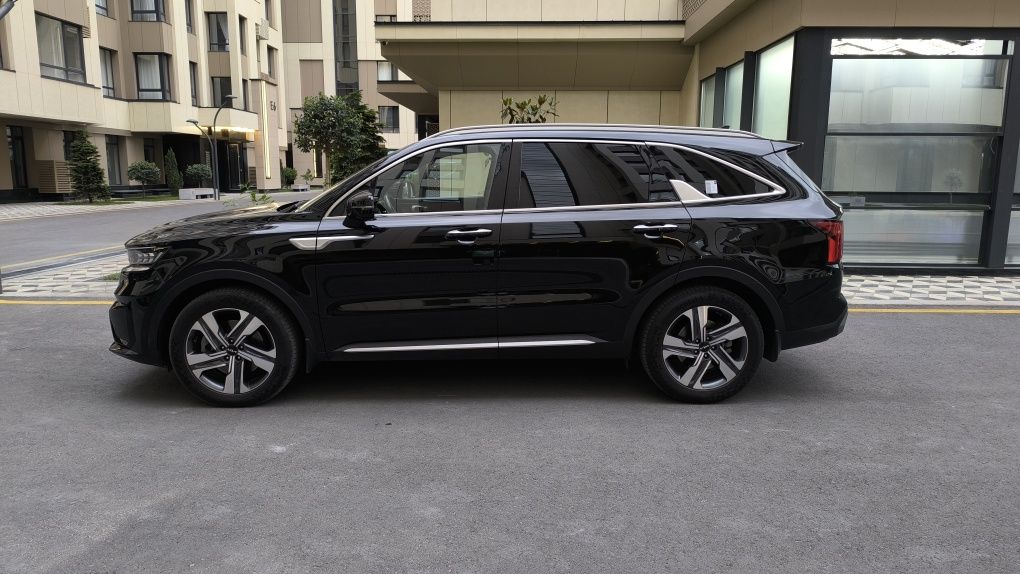 KIA Sarento 2022 yil 7 kish Full Pazisasi