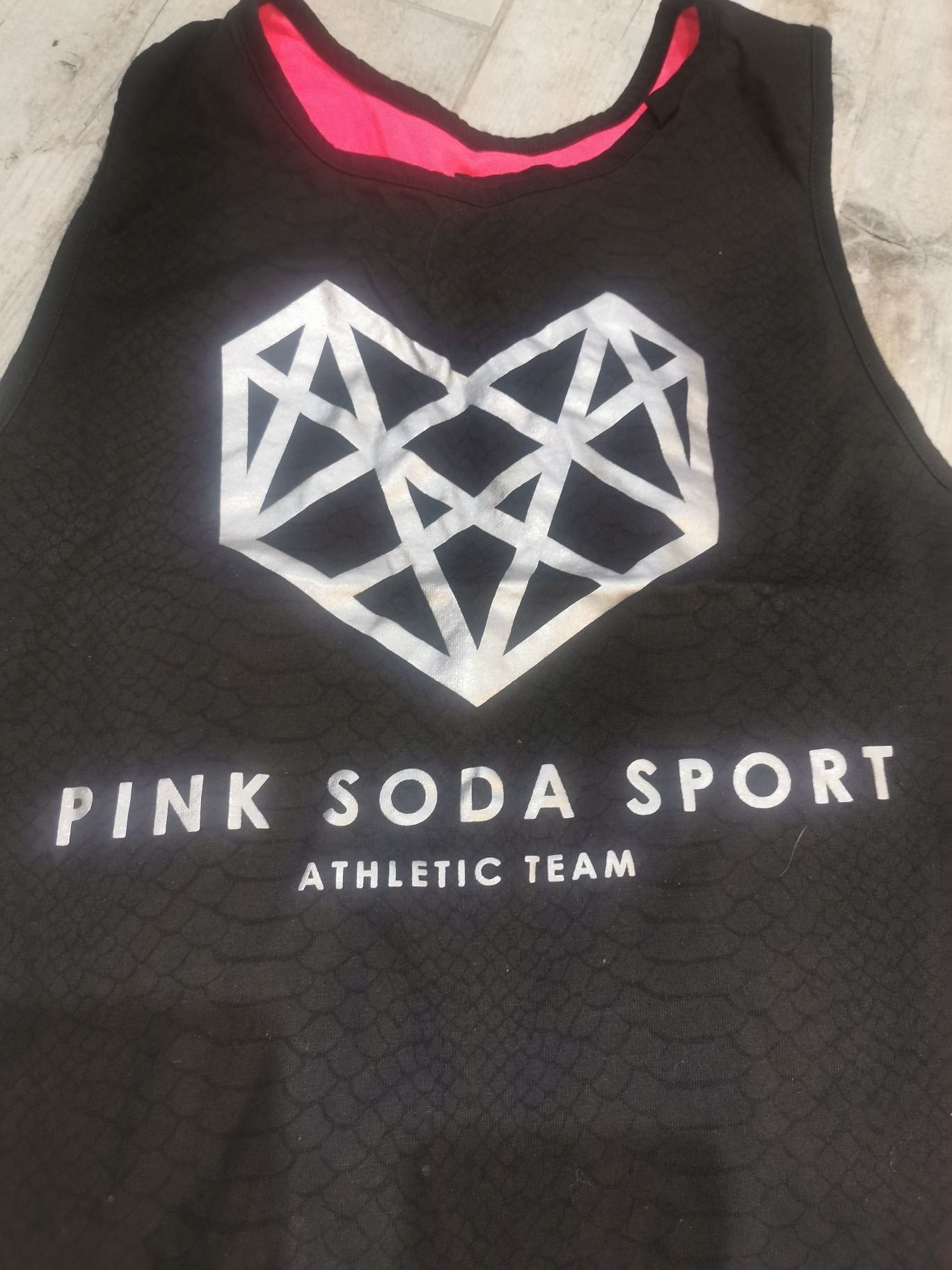 Дамски спортен комплект Pink Soda размер М Л