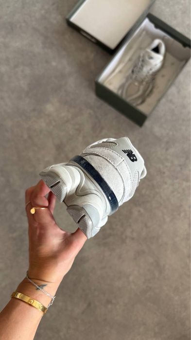 New Balance 9060 “Silver Metallic Grey”