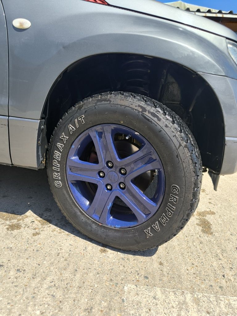 Roti Suzuki Grand Vitara