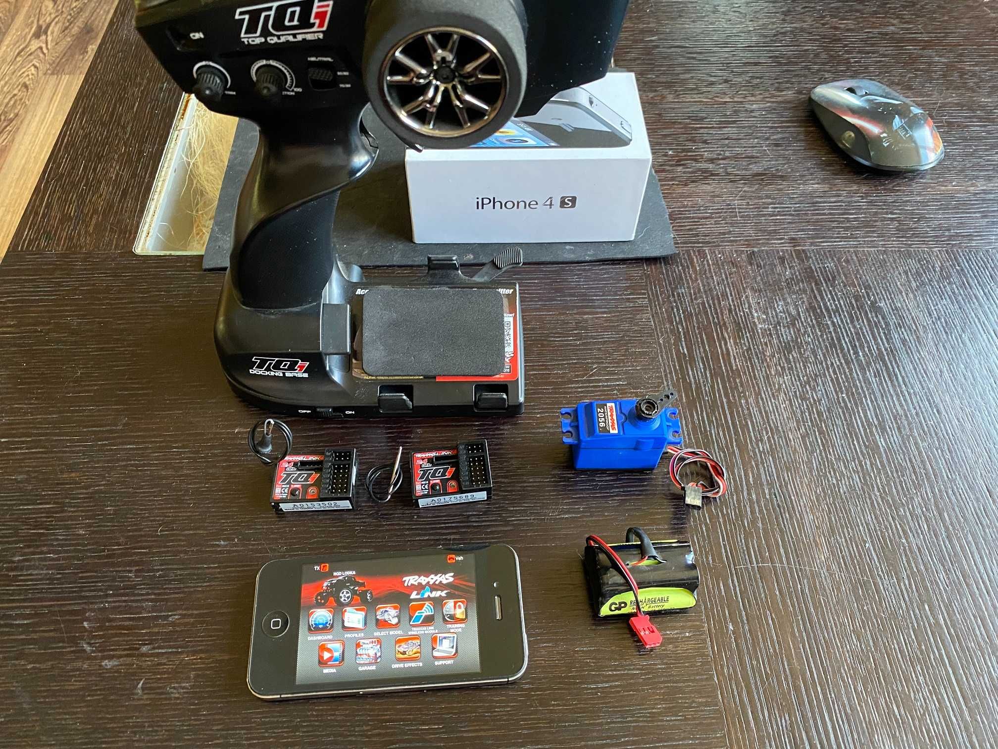 Traxxas TQLink - комплект с Ipfone 4S