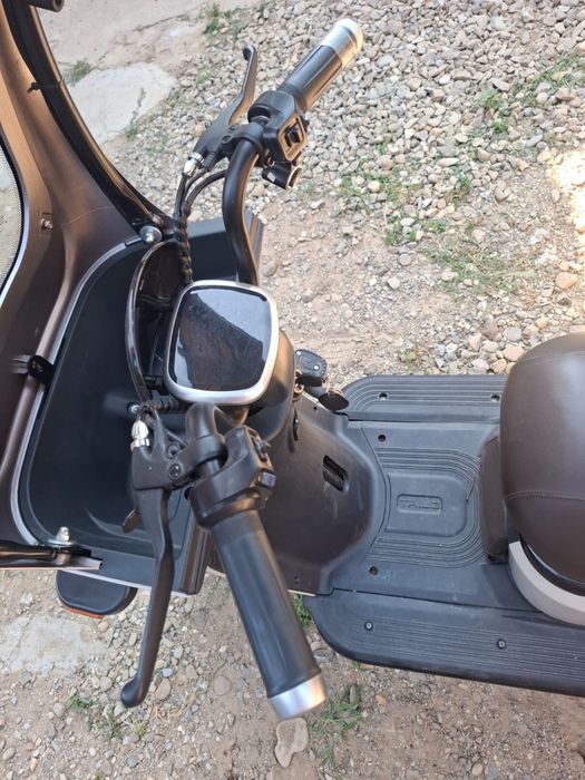 Scuter electric 3 roti