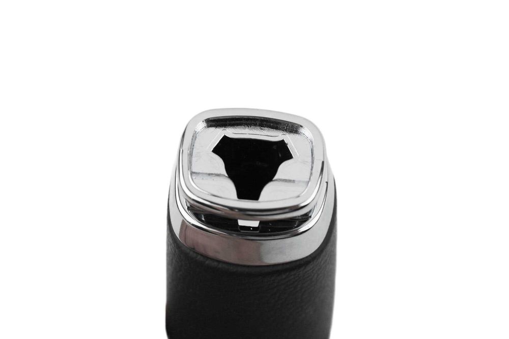 Топка за скоростен лост кожа TOYOTA Land Cruiser J150 Sequoia