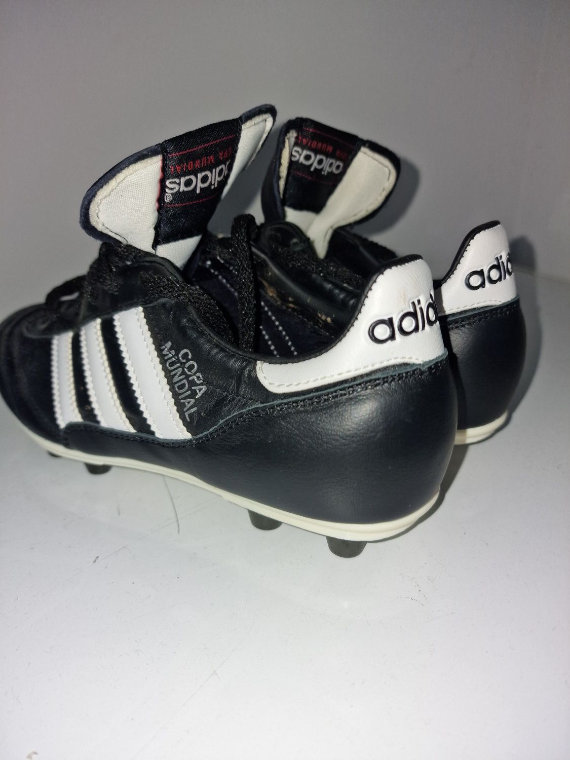 Ghete fotbal Adidas Copa Mundial