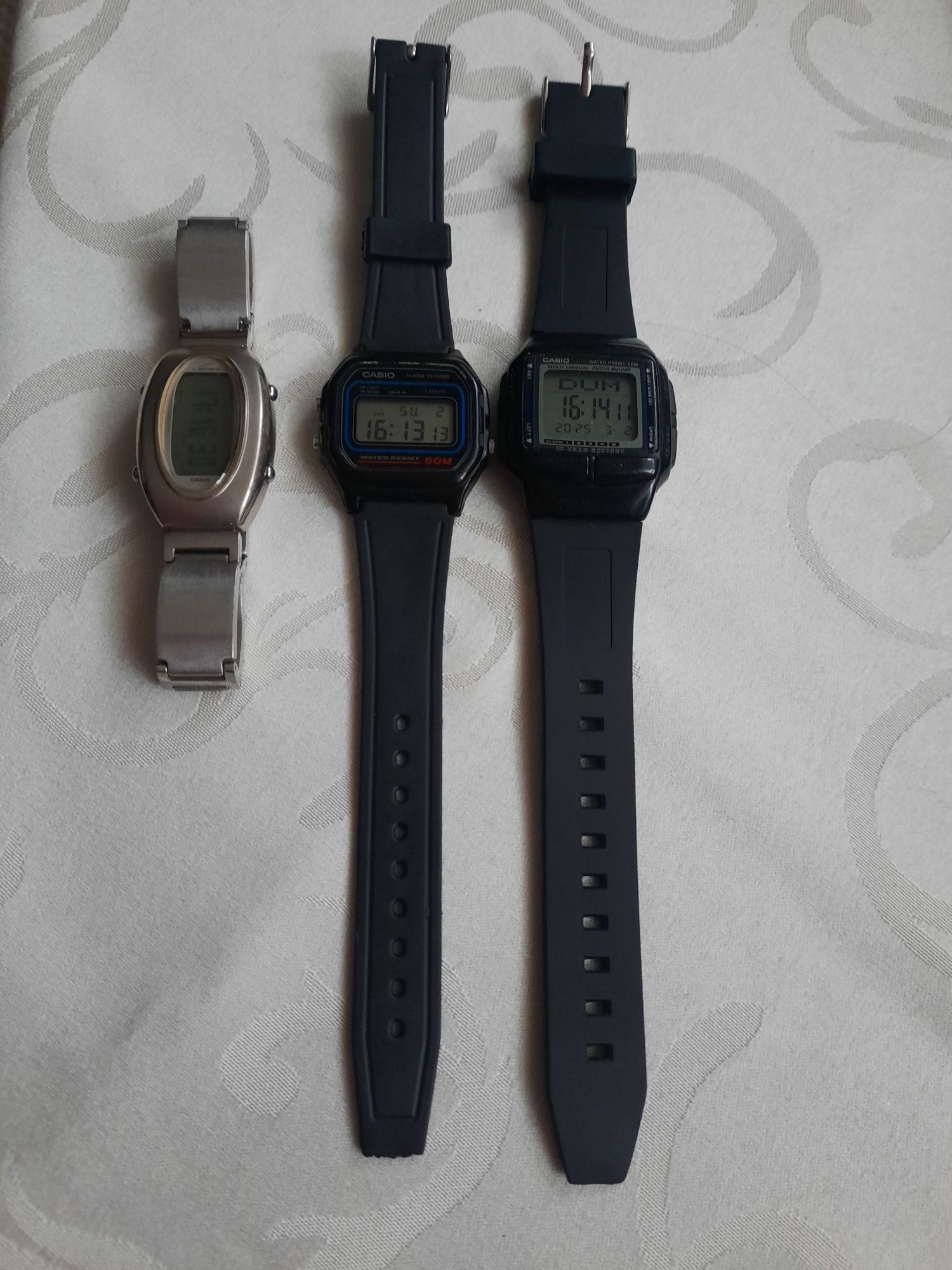 Lot 3 ceasuri casio