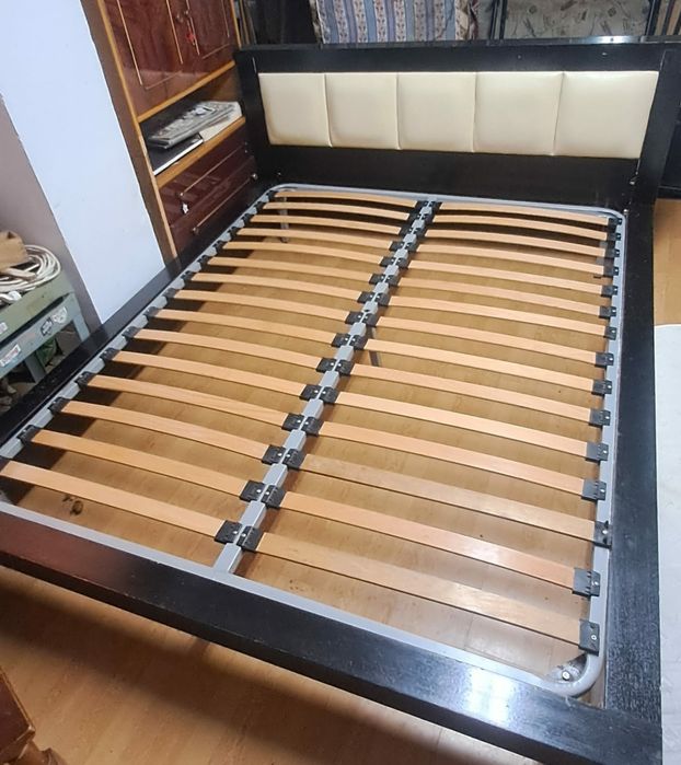 Vand pat dublu,lungime 210 lățime 180!  Pret 500 lei!