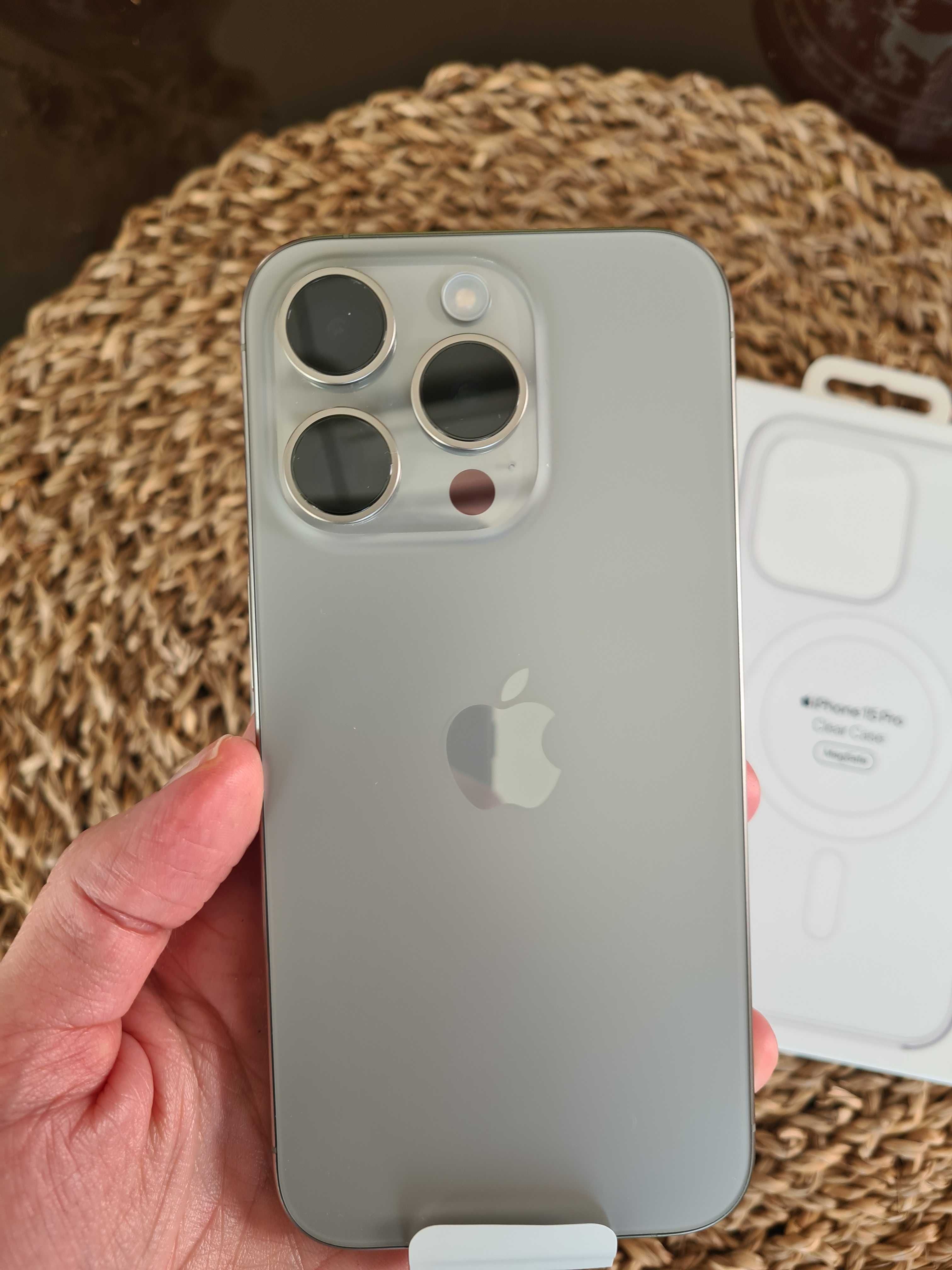[NEW] iPhone 15 pro, 128 GB, natural titanium + оригинален case