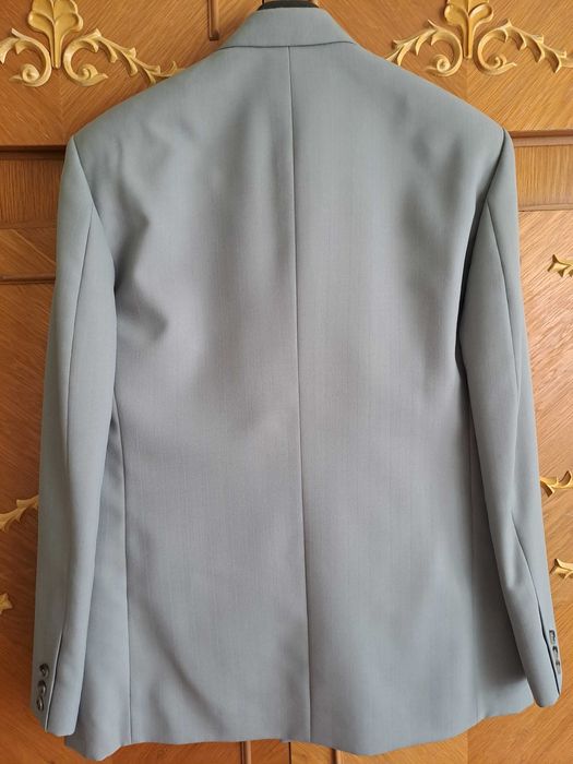 Vand costum 3 piese din stofa
