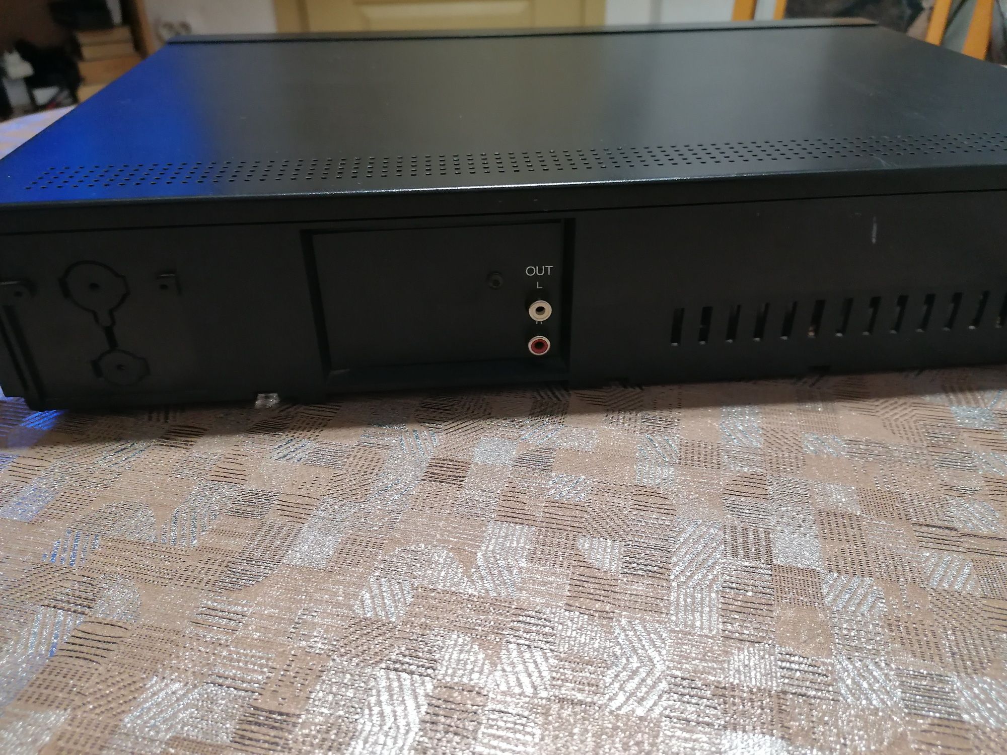 Компакт диск плеър модел  PHILIPS CD 471 -DAC TDA1541 A