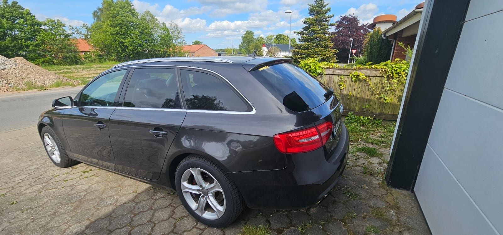 Audi A4 Avant (Station Wagon)