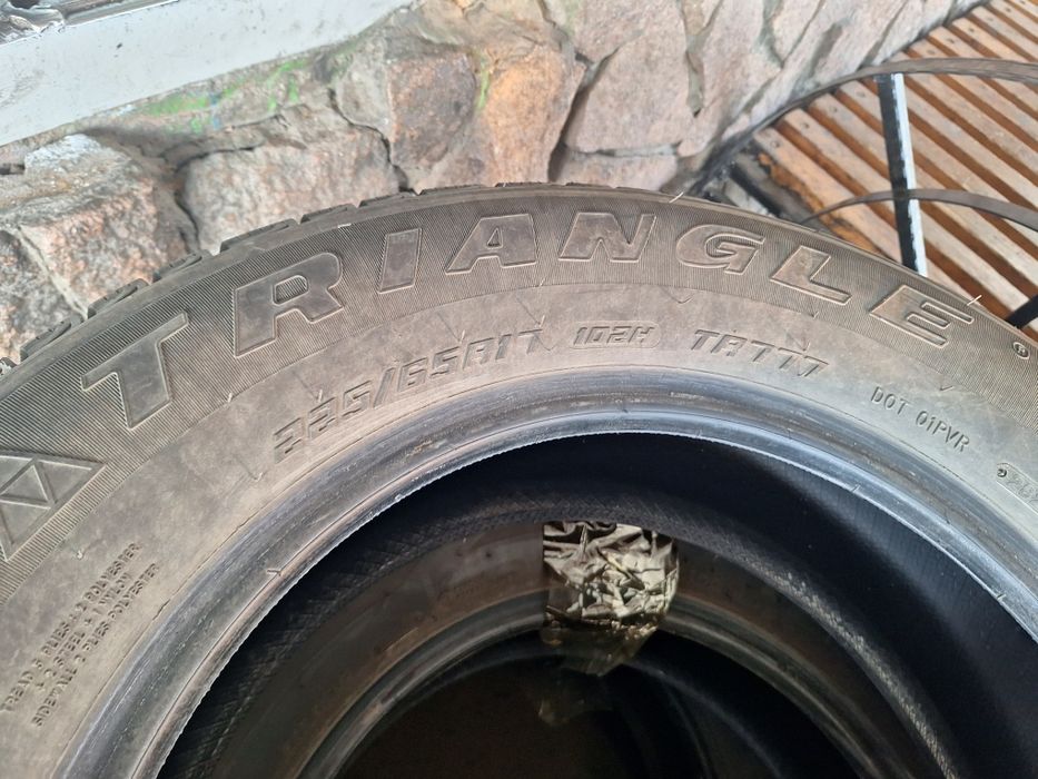 Продам шины! Зимние  без шипов в отличном состоянии. !  Шины Triangle!