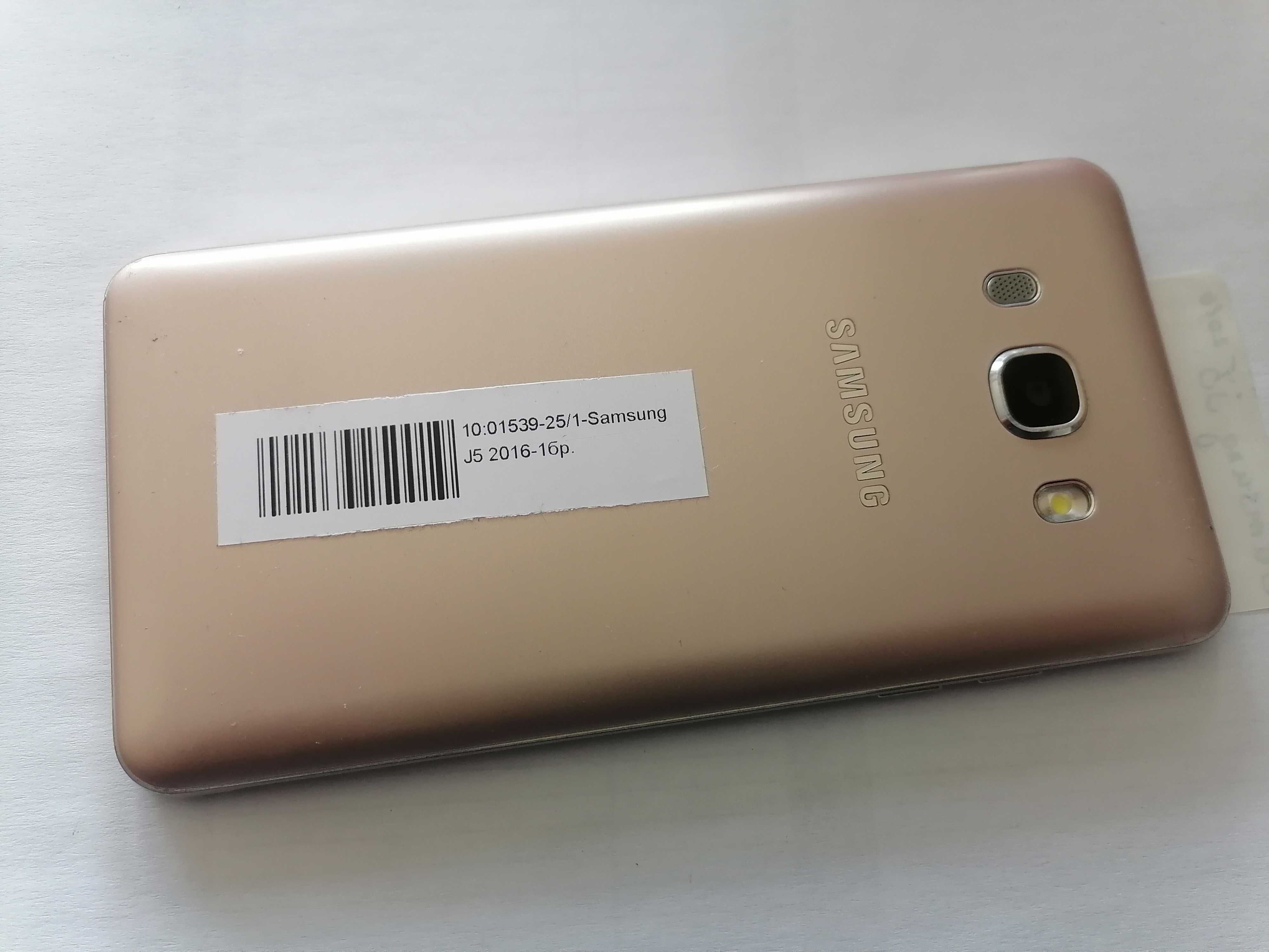 Мобилен телефон Samsung J5 2016