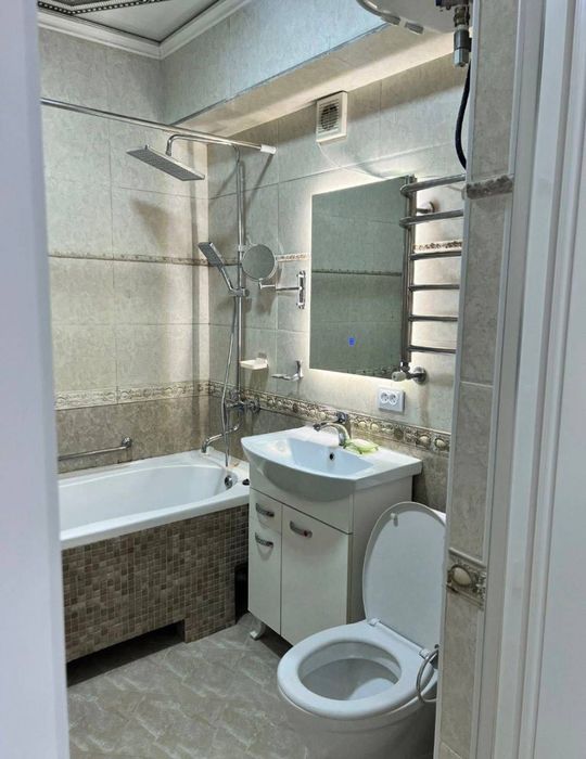 C-5 Sotuvda 3 xonalik uy remont Jasorat Monumenti