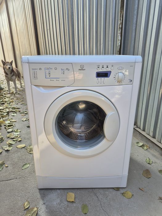 Продам Автомат indesit 6 кг в шикарном состоянии.