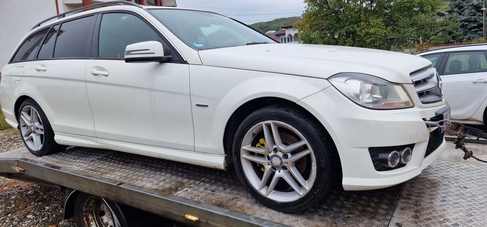 Mercedes C180 Turbo CGI AMG de fabrica