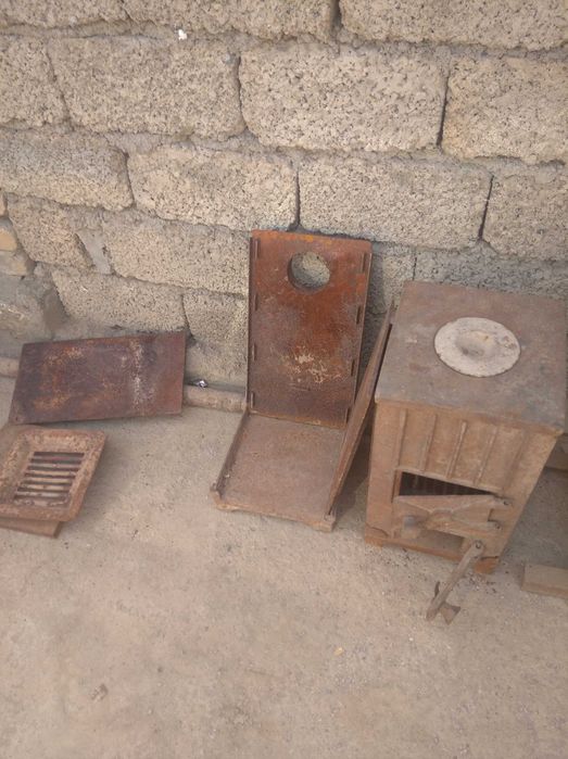 продаю печки чугунные и реактивные.