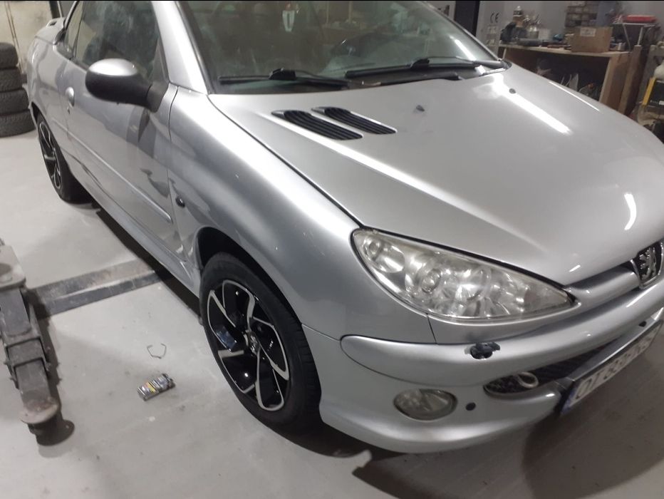 Dezmembrez peugeot 206cc