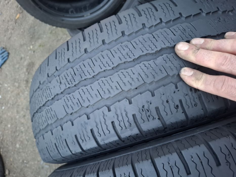 Vand 2 anvelope 225 65 16 C GTradial bune de iarna dot 2023