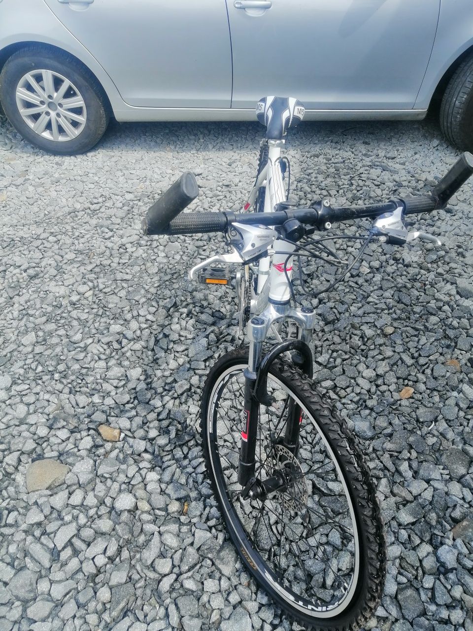 Bicicletă mountain biker cadru aluminiu