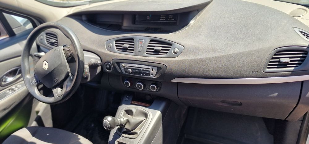 Renault Grand Scenic3 Euro5_1.5dci 2012