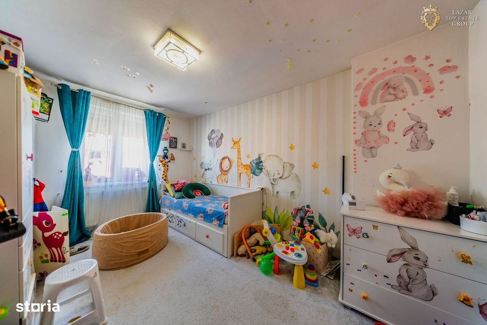 Apartament 3 camere de vanzare in Vladimirescu