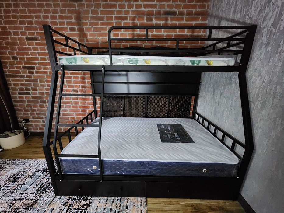 АКЦИЯ. Двухъярусная кровать металлическая.