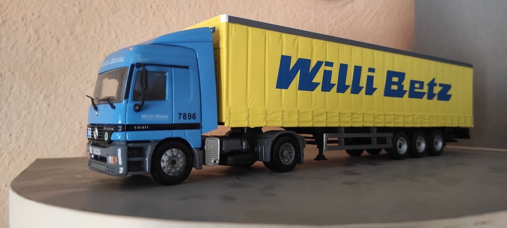Метални модели мащаб 1:50