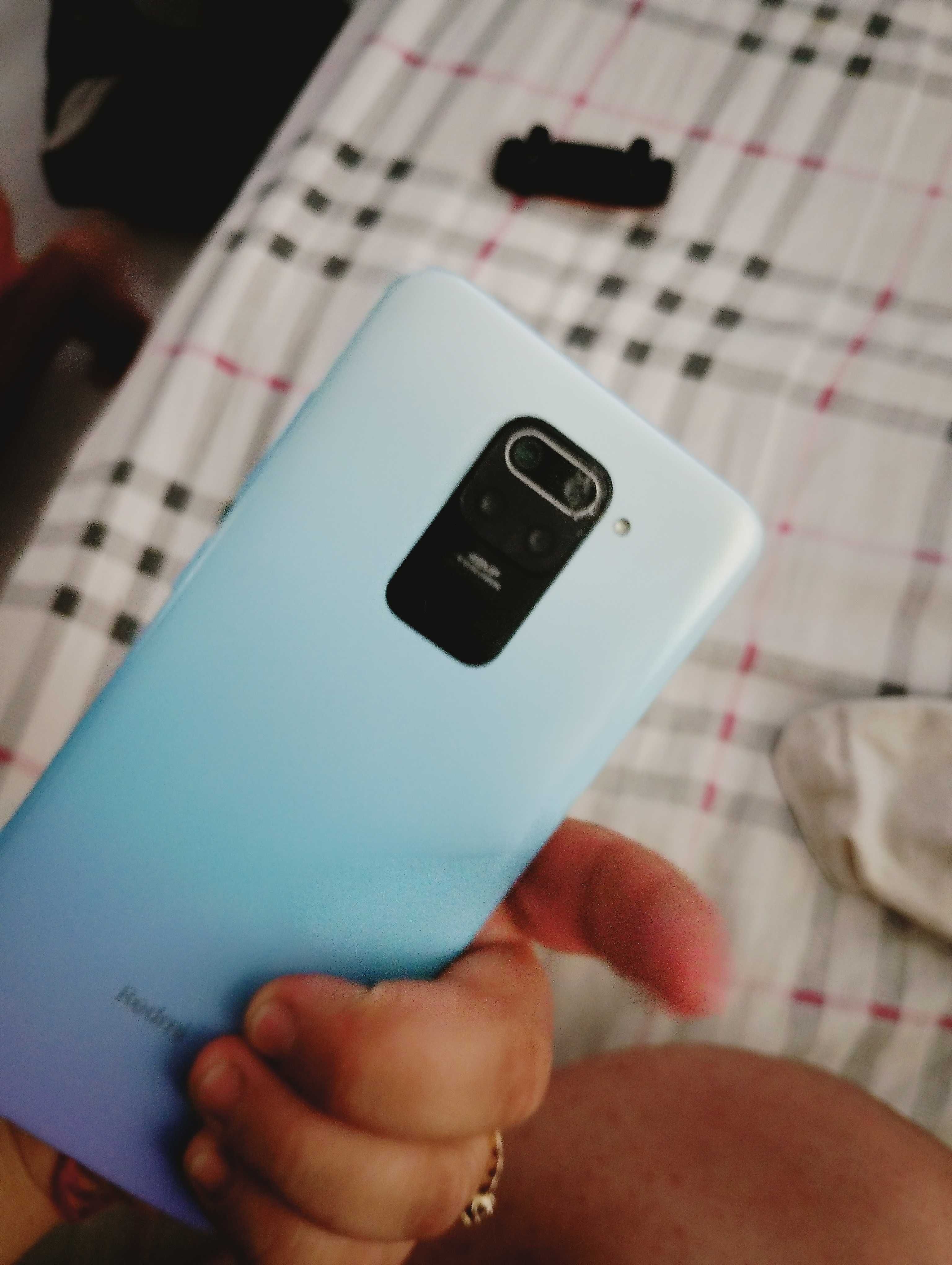 Продавам Redmi note 9 s