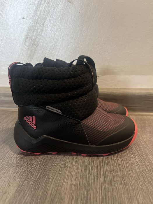 Vand ghete Adidas  marimea 24