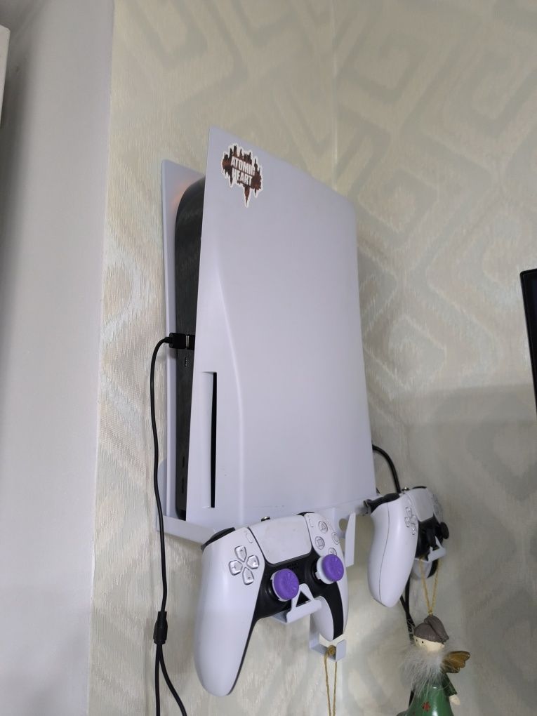 Продаю Playstation 5
