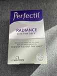 Хранителната добавка Perfectil Platinum Radiance