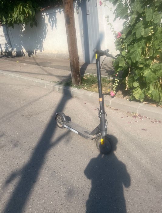 Trotineta xiaomi este negociabil