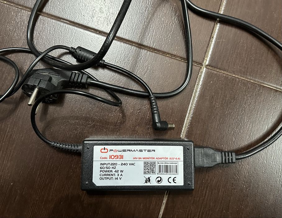 захранващ кабел с адаптер 14V за монитор/TV