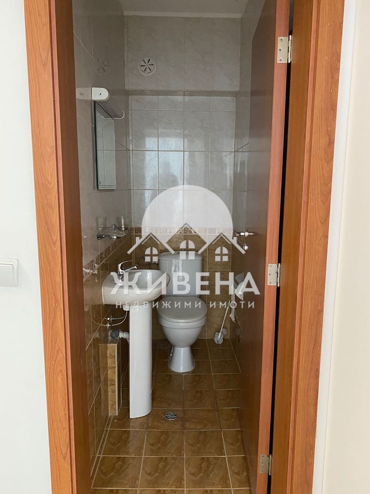 Продава 3-стаен апартамент - 120 кв.м, с.Божурец, общ. Каварна