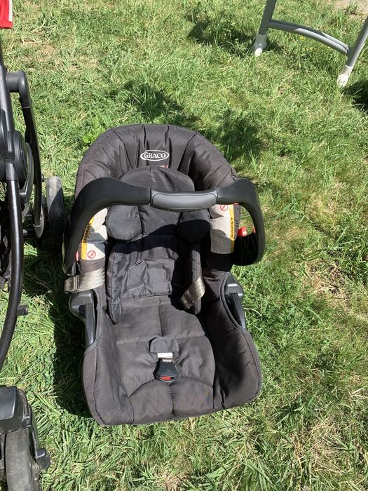 Set Carucior copil si scaun auto Graco