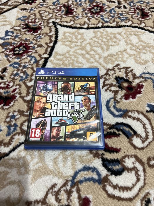 Продам игру гта 5 на пс 4