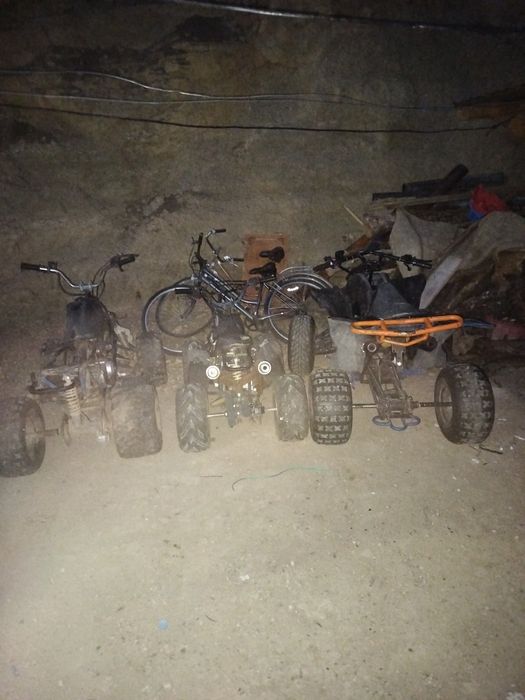 Vând 3 ATV de 107