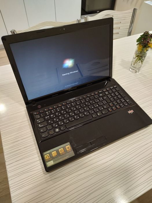 Лаптоп Lenovo G585