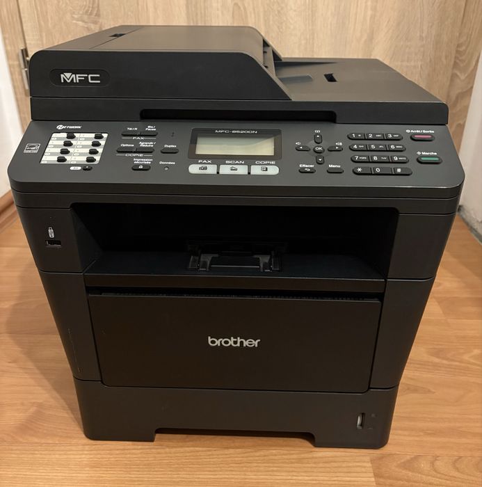 Imprimantă Brother MFC-8520DN