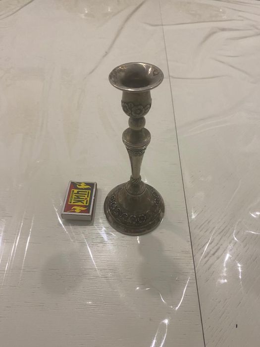 Продам мельхиоровый подсвечник