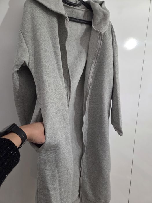 Много дълъг суичер